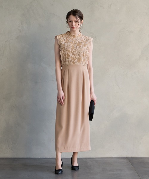 AIMER(エメ)の「メッシュフラワーレース×マットサテンフリルスリーブタイトパーティードレス 結婚式 お呼ばれ ドレス 20代 30代 40代(ドレス・レディース・ネイビー/ベージュ/グレイッシュブルー・MEDIUM)」の7枚目の写真