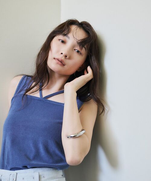 COHINA(コヒナ)の「2WAYパイルスクエアタンク 【低身長・小柄女性】(タンクトップ・レディース・ホワイト/グレー/ブルー・ONE SIZE)」の9枚目の写真