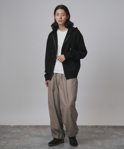 B.C STOCK（ベーセーストック）の「【ANTS & ELEPHANTS】スウェットライク ダブルジップ ニットパーカー（パーカー・メンズ・ブラック/チャコールグレー/グレー・MEDIUM/LARGE）」の15枚目の写真