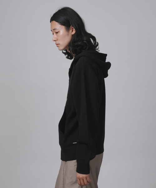 B.C STOCK（ベーセーストック）の「【ANTS & ELEPHANTS】スウェットライク ダブルジップ ニットパーカー（パーカー・メンズ・ブラック/チャコールグレー/グレー・MEDIUM/LARGE）」の17枚目の写真