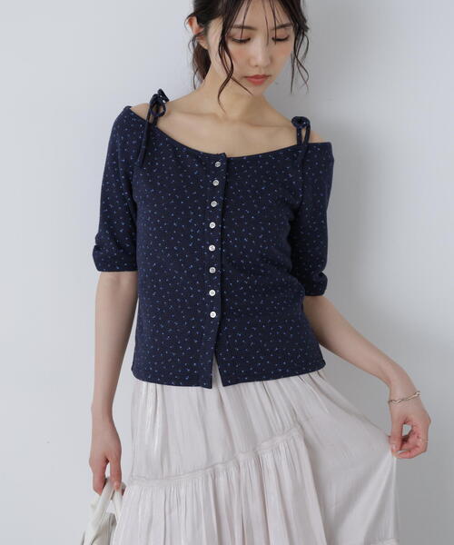 FREE'S MART（フリーズマート）の「（ＭＦＭ）リボンショルダー小花半袖カーディガン（Tシャツ/カットソー・レディース・ホワイト/ネイビー・FREE）」の2枚目の写真