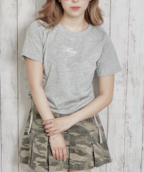 GORGE(ゴージ)の「《キラッとドロスト》レディース 半袖Tシャツ サイドギャザー クロップド丈 春夏秋(Tシャツ/カットソー・レディース・ブラック/オフホワイト/ブルー/グレー・F)」の4枚目の写真