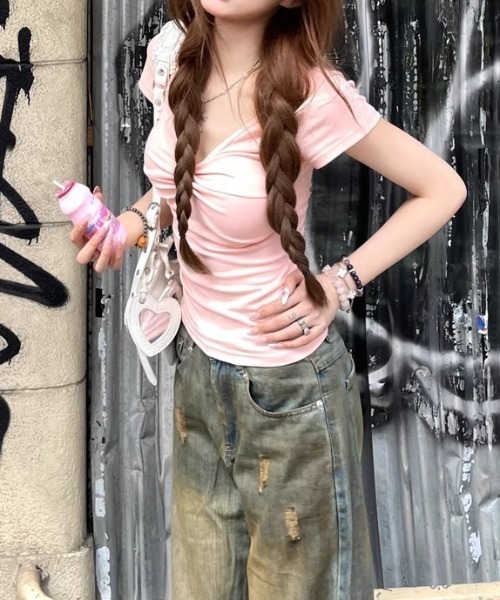 ENLIKE(エンリケ)の「バックレースアップデザイントップ(Tシャツ/カットソー・レディース・イエロー/ピンク/ブラック・FREE)」の13枚目の写真