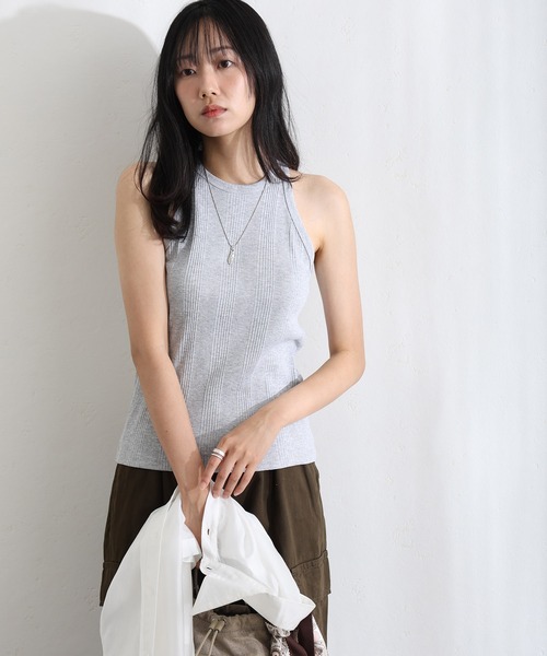 ElegChic(エレグシック)の「ランダムリブ アメリカンスリーブタンクトップ(キャミソール・レディース・ブラック/カーキ/グレー/ホワイト・L/M/XL)」の12枚目の写真