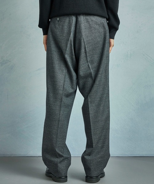 MEN'S BIGI(メンズビギ)の「メランジウール 2タックテーパードワイドパンツ(スラックス・メンズ・ブラウン/グレー・01/02/03/04)」の4枚目の写真
