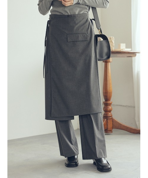 Mila Owen(ミラオーウェン)の「巻きスカートレイヤウエストゴムシガレットパンツ(その他パンツ・レディース・モカ/ブラック/グレー・0/1)」の1枚目の写真