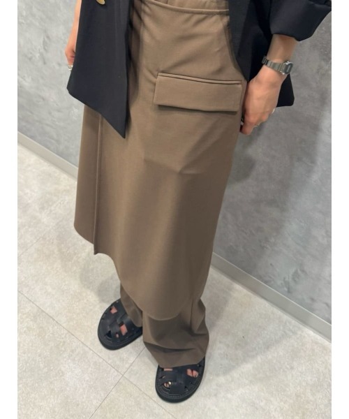 Mila Owen(ミラオーウェン)の「巻きスカートレイヤウエストゴムシガレットパンツ(その他パンツ・レディース・モカ/ブラック/グレー・0/1)」の18枚目の写真