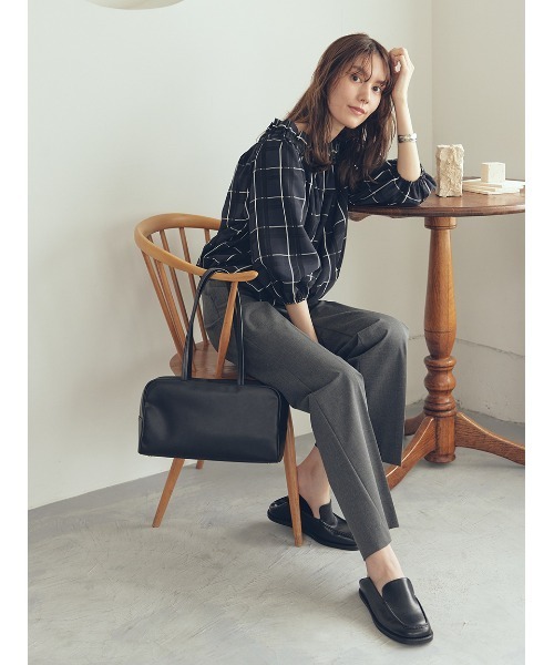 Mila Owen(ミラオーウェン)の「巻きスカートレイヤウエストゴムシガレットパンツ(その他パンツ・レディース・モカ/ブラック/グレー・0/1)」の9枚目の写真