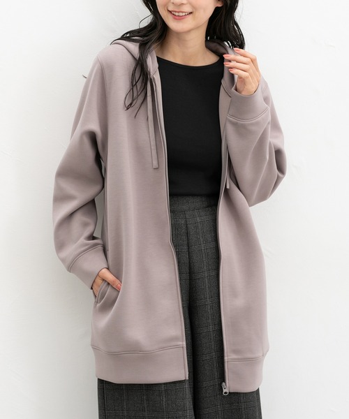 Honeys（ハニーズ）の「きれいめロングジップ（パーカー・レディース・モカ/ブルーグリーン/ブラック/グレイッシュベージュ・M/LL/L）」の2枚目の写真