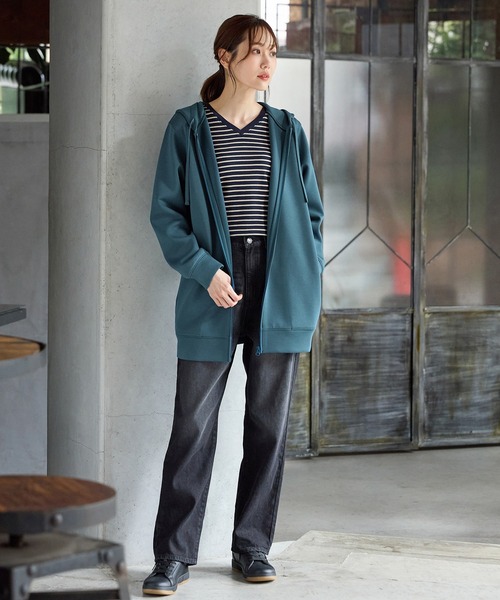 Honeys（ハニーズ）の「きれいめロングジップ（パーカー・レディース・モカ/ブルーグリーン/ブラック/グレイッシュベージュ・M/LL/L）」の7枚目の写真