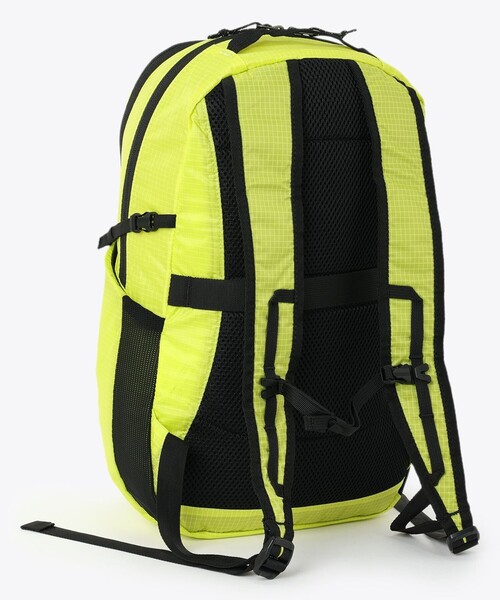 Columbia(コロンビア)の「Columbia/ タイガーブルック18Lパッカブルバックパック /コロンビア(バックパック/リュック・レディース・ブラック/パープル・ONE SIZE)」の6枚目の写真