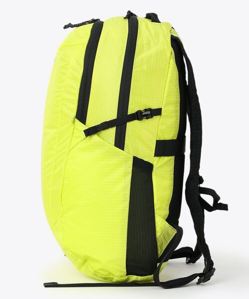 Columbia(コロンビア)の「Columbia/ タイガーブルック18Lパッカブルバックパック /コロンビア(バックパック/リュック・レディース・ブラック/パープル・ONE SIZE)」の7枚目の写真