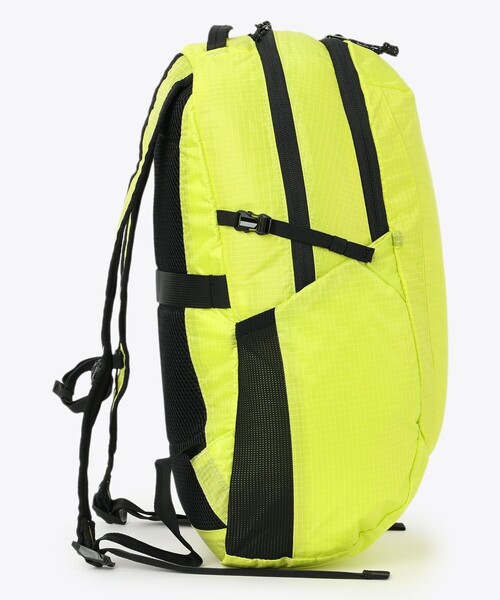 Columbia(コロンビア)の「Columbia/ タイガーブルック18Lパッカブルバックパック /コロンビア(バックパック/リュック・レディース・ブラック/パープル・ONE SIZE)」の8枚目の写真