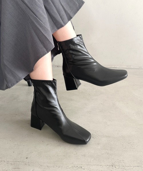 MYMOOD.（マイムード）の「バッグファスナーヒールブーツ（ブーツ・レディース・ベージュ/アイボリー/ブラック・23.5cm/24.5cm）」の3枚目の写真