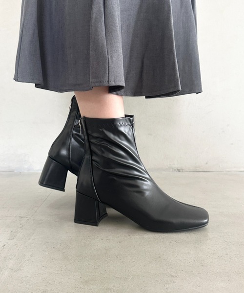 MYMOOD.（マイムード）の「バッグファスナーヒールブーツ（ブーツ・レディース・ベージュ/アイボリー/ブラック・23.5cm/24.5cm）」の13枚目の写真
