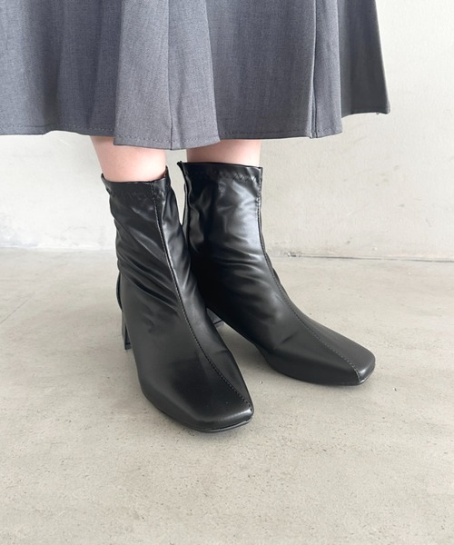 MYMOOD.（マイムード）の「バッグファスナーヒールブーツ（ブーツ・レディース・ベージュ/アイボリー/ブラック・23.5cm/24.5cm）」の15枚目の写真