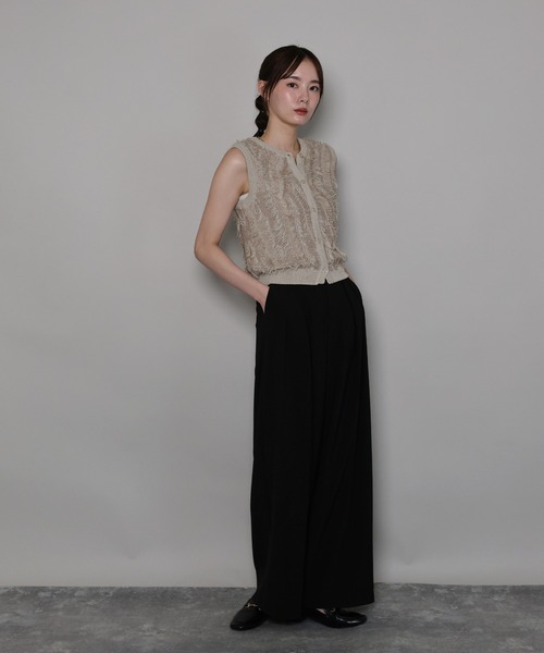J by blue(ジェイバイブルー)の「ミックスフリンジニットベスト(ベスト・レディース・ベージュ/グレー・MEDIUM)」の9枚目の写真