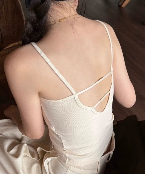 Lace Ladies(レースレディース)の「ソリッドカラー バック オープン カップ付き 薄裏起毛 キャミソール(キャミソール・レディース・ブラック/ダークグレー/ブラウン/ライトグレー/ホワイト・FREE)」の9枚目の写真