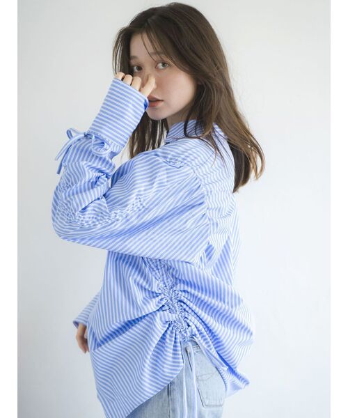 Ungrid(アングリッド)の「ギャザーデザインルーズシャツ(シャツ/ブラウス・レディース・オフホワイト/その他1/ピンク・FREE)」の7枚目の写真