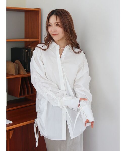 Ungrid(アングリッド)の「ギャザーデザインルーズシャツ(シャツ/ブラウス・レディース・オフホワイト/その他1/ピンク・FREE)」の13枚目の写真