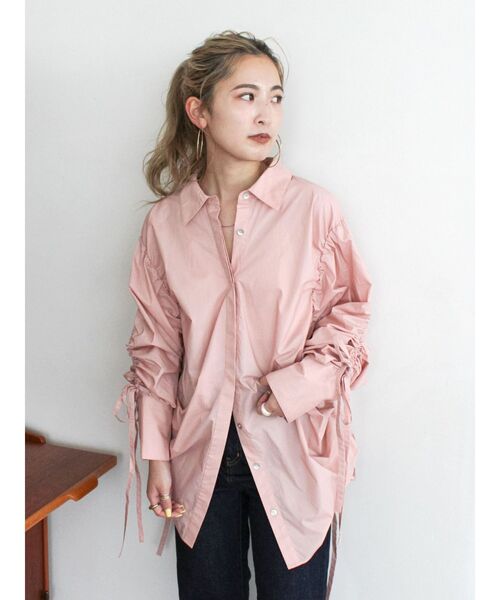 Ungrid(アングリッド)の「ギャザーデザインルーズシャツ(シャツ/ブラウス・レディース・オフホワイト/その他1/ピンク・FREE)」の18枚目の写真