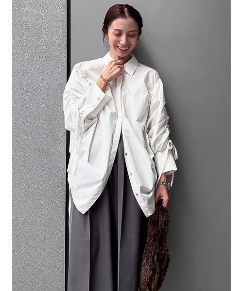 Ungrid(アングリッド)の「ギャザーデザインルーズシャツ(シャツ/ブラウス・レディース・オフホワイト/その他1/ピンク・FREE)」の2枚目の写真