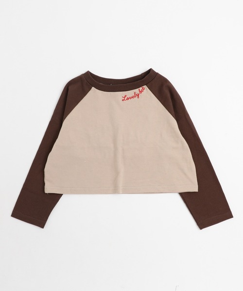 URBAN CHERRY(アーバンチェリー)の「【綿100%】発泡ロゴプリントクロップド丈ラグランロンT(Tシャツ/カットソー・キッズ・レッド/ブラウン/チャコール/ブラック・110cm/120cm/130cm/140cm/150cm)」の7枚目の写真