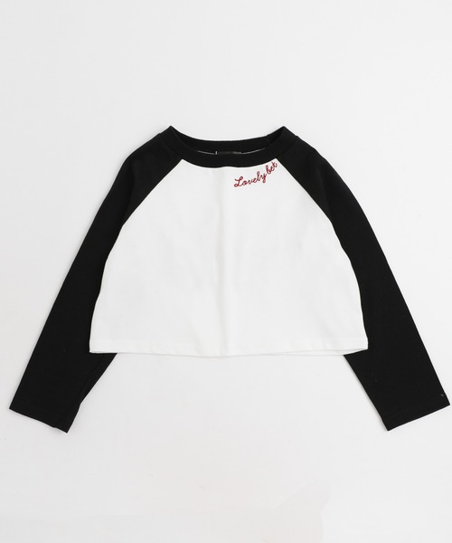 URBAN CHERRY(アーバンチェリー)の「【綿100%】発泡ロゴプリントクロップド丈ラグランロンT(Tシャツ/カットソー・キッズ・レッド/ブラウン/チャコール/ブラック・110cm/120cm/130cm/140cm/150cm)」の8枚目の写真