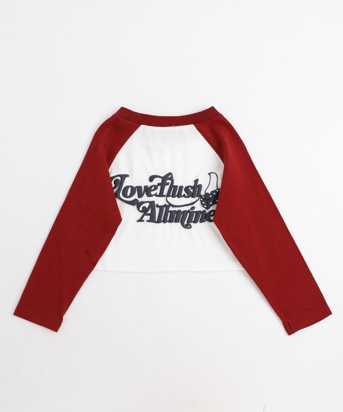 URBAN CHERRY(アーバンチェリー)の「【綿100%】発泡ロゴプリントクロップド丈ラグランロンT(Tシャツ/カットソー・キッズ・レッド/ブラウン/チャコール/ブラック・110cm/120cm/130cm/140cm/150cm)」の6枚目の写真