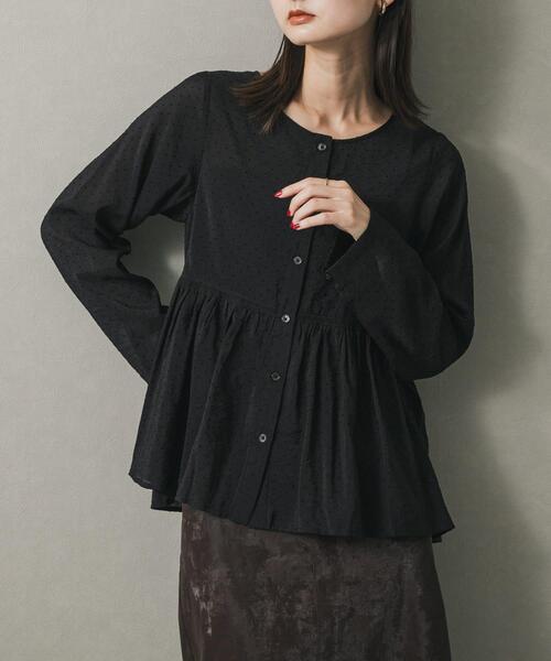 SENSE OF PLACE by URBAN RESEARCH(センスオブプレイスバイアーバンリサーチ)の「フロッキードットウエストギャザーブラウス(シャツ/ブラウス・レディース・ブルー系その他/ベージュ系その他/ブラック系その他・ONE)」の2枚目の写真