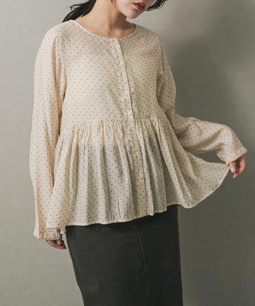 SENSE OF PLACE by URBAN RESEARCH(センスオブプレイスバイアーバンリサーチ)の「フロッキードットウエストギャザーブラウス(シャツ/ブラウス・レディース・ブルー系その他/ベージュ系その他/ブラック系その他・ONE)」の3枚目の写真