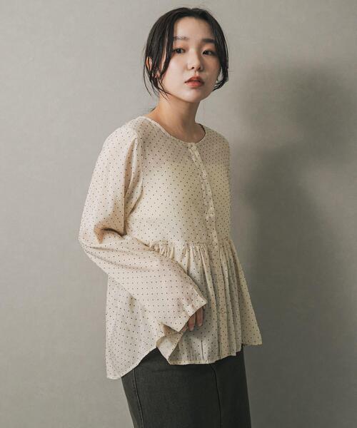 SENSE OF PLACE by URBAN RESEARCH(センスオブプレイスバイアーバンリサーチ)の「フロッキードットウエストギャザーブラウス(シャツ/ブラウス・レディース・ブルー系その他/ベージュ系その他/ブラック系その他・ONE)」の15枚目の写真