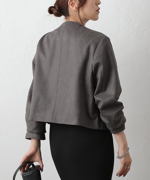 COLONY 2139（コロニートゥーワンスリーナイン）の「スエードポンチノーカラージャケット（ノーカラージャケット・レディース・ブラウン/キャメル/チャコールグレー・FREE）」の6枚目の写真