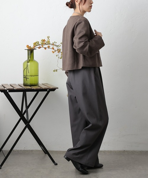 COLONY 2139（コロニートゥーワンスリーナイン）の「スエードポンチノーカラージャケット（ノーカラージャケット・レディース・ブラウン/キャメル/チャコールグレー・FREE）」の18枚目の写真