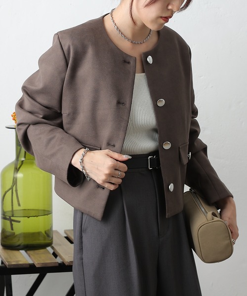 COLONY 2139（コロニートゥーワンスリーナイン）の「スエードポンチノーカラージャケット（ノーカラージャケット・レディース・ブラウン/キャメル/チャコールグレー・FREE）」の15枚目の写真