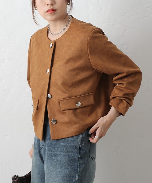 COLONY 2139（コロニートゥーワンスリーナイン）の「スエードポンチノーカラージャケット（ノーカラージャケット・レディース・ブラウン/キャメル/チャコールグレー・FREE）」の21枚目の写真