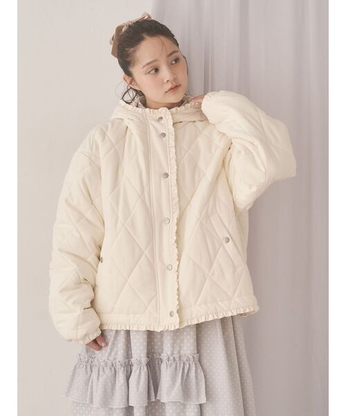 merry jenny（メリージェニー）の「フリルキルティングフードジャケット（ダウンジャケット/コート・レディース・ピンク/アイボリー/ブラック/ブルー・FREE）」の8枚目の写真