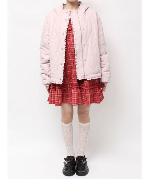 merry jenny(メリージェニー)の「フリルキルティングフードジャケット(ダウンジャケット/コート・レディース・ピンク/アイボリー/ブラック/ブルー・FREE)」の7枚目の写真