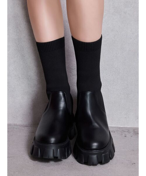 GYDA（ジェイダ）の「ニットドッキングショートブーツ（ブーツ・レディース・ブラック・SMALL/LARGE/MEDIUM）」の4枚目の写真