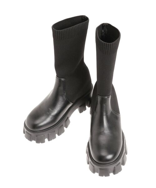 GYDA（ジェイダ）の「ニットドッキングショートブーツ（ブーツ・レディース・ブラック・SMALL/LARGE/MEDIUM）」の16枚目の写真