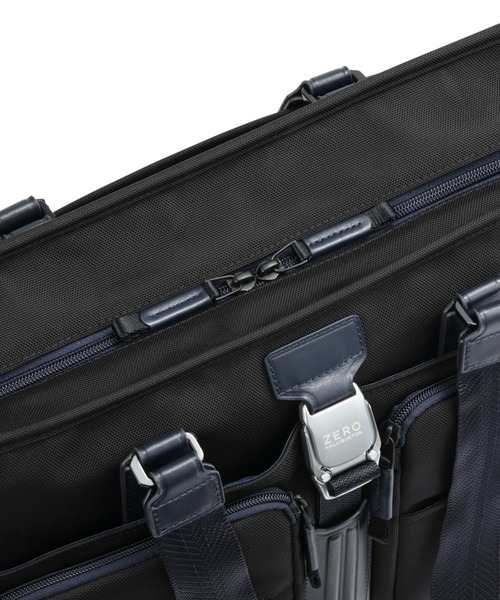 ZERO HALLIBURTON(ゼロハリバートン)の「ゼロハリバートン トートバッグ ZLM B4サイズ収納可能 15.6inchPC収納 81519(トートバッグ・メンズ・ブラック/ネイビー・FREE)」の17枚目の写真