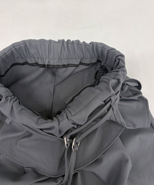 FOLLOWIN(フォロウィン)の「ベルトディテールストリートハイウエストスラックス(スラックス・レディース・グレー/ブラック・LARGE/MEDIUM/SMALL)」の6枚目の写真
