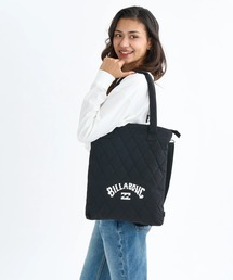 BILLABONG レディース QUILT 2WAY SHOULDER ショルダーバッグ 【2025年秋冬モデル】 @autumn /ビラボンキルト加工ロゴワンポイントマルチバッグ
