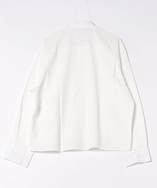 a.p.o.v.(エーピーオービー)の「a.p.o.v. オーバーサイズクロップド丈シアサッカーシャツ(シャツ/ブラウス・メンズ・ホワイト・ONESIZE)」の2枚目の写真