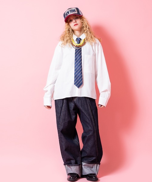 a.p.o.v.(エーピーオービー)の「a.p.o.v. オーバーサイズクロップド丈シアサッカーシャツ(シャツ/ブラウス・メンズ・ホワイト・ONESIZE)」の5枚目の写真