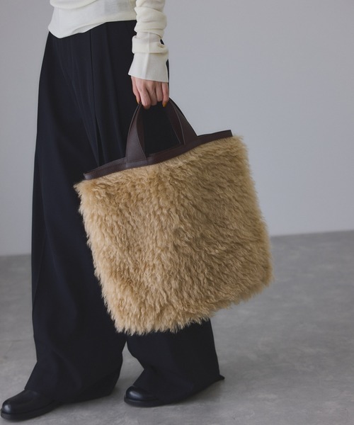 ADAM ET ROPE'(アダムエロペ)の「Steiff ファークラッチトート(トートバッグ・レディース・ベージュ系その他2・FREE)」の2枚目の写真