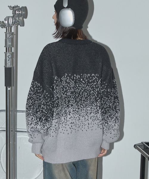 Anchor Smith（アンカー スミス）の「ピクセルフェードグラデーションレタリングジャガードニット（ニット/セーター・レディース・ブラック/ブラウン/グレー・L/M）」の8枚目の写真