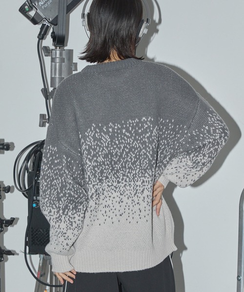 Anchor Smith（アンカー スミス）の「ピクセルフェードグラデーションレタリングジャガードニット（ニット/セーター・レディース・ブラック/ブラウン/グレー・L/M）」の17枚目の写真