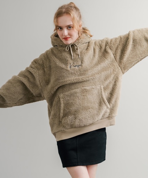 KANGOL（カンゴール）の「KANGOL カンゴール 別注コラボ ロゴ刺繍シャギーボアフリースプルオーバーパーカー（パーカー・メンズ・ブラウン/ベージュ/チャコール/ネイビー/オフホワイト/ブラック・M/L/XL）」の16枚目の写真