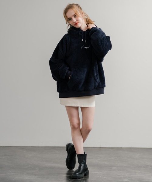 KANGOL（カンゴール）の「KANGOL カンゴール 別注コラボ ロゴ刺繍シャギーボアフリースプルオーバーパーカー（パーカー・メンズ・ブラウン/ベージュ/チャコール/ネイビー/オフホワイト/ブラック・M/L/XL）」の19枚目の写真